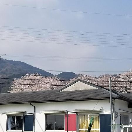 Kafuu Guesthouse+Cafe Kashiba Екстериор снимка
